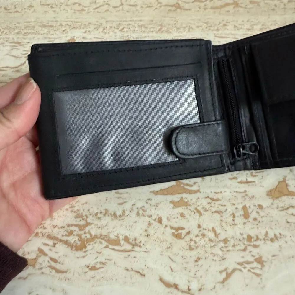 Black leather Men’s bifold wallet Mclean leather center *please read description